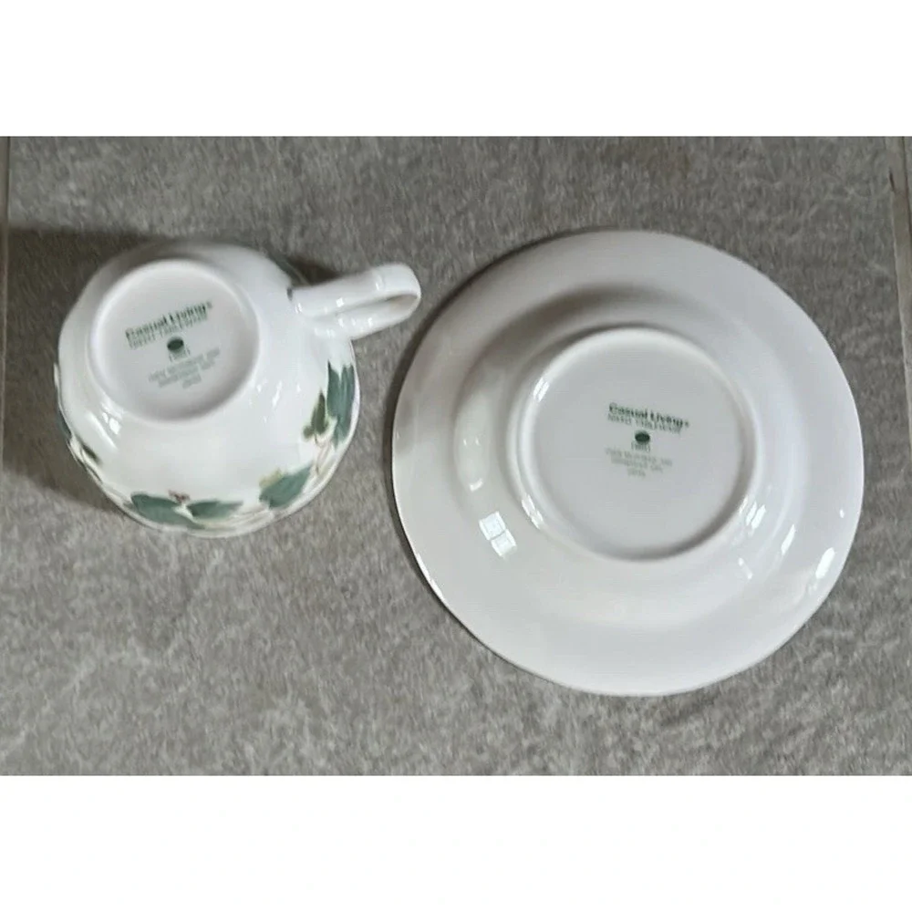 Nikko Tableware Casual Living Greenwood Green Ivy cup & saucer